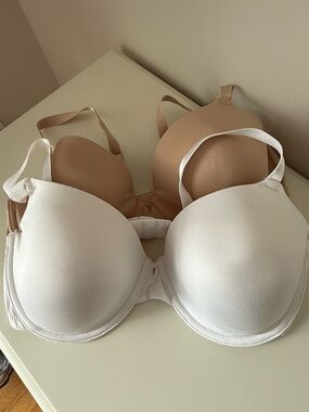 Maidenform Demi T-Shirt White and Tan Convertible Bra Duo, 40C